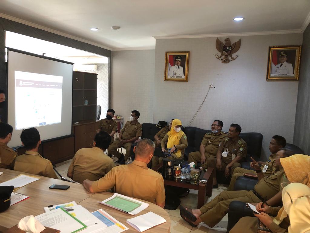 Rapat Teknis Admin Web dan Sosmed Bersama Camat dan Para Lurah