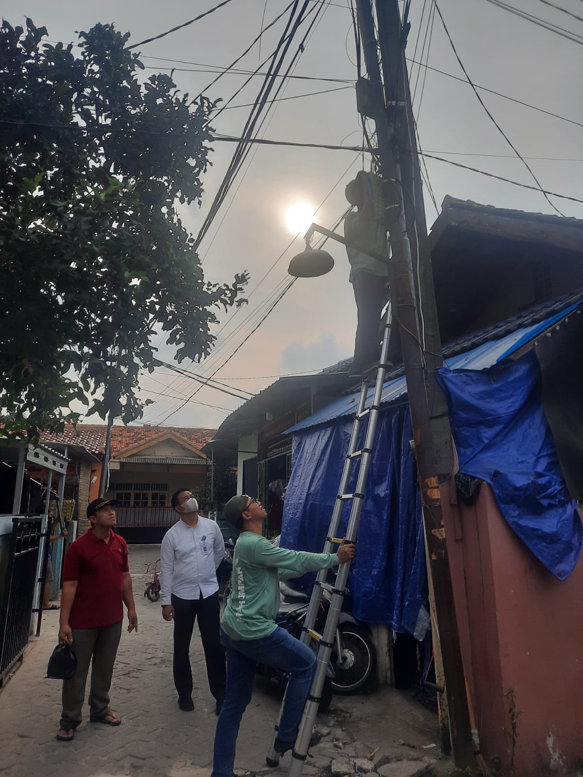 MONITORING PERBAIKAN LAMPU PJU KAMPUNG TERANG