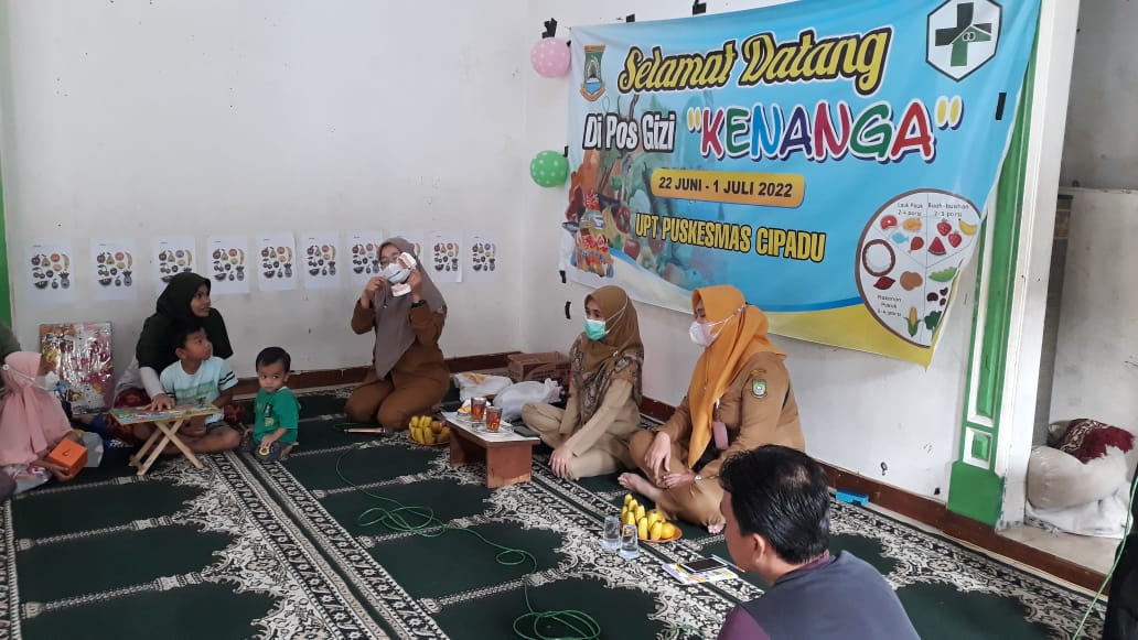 Monitoring peningkatan pos gizi Kelurahan Cipadu