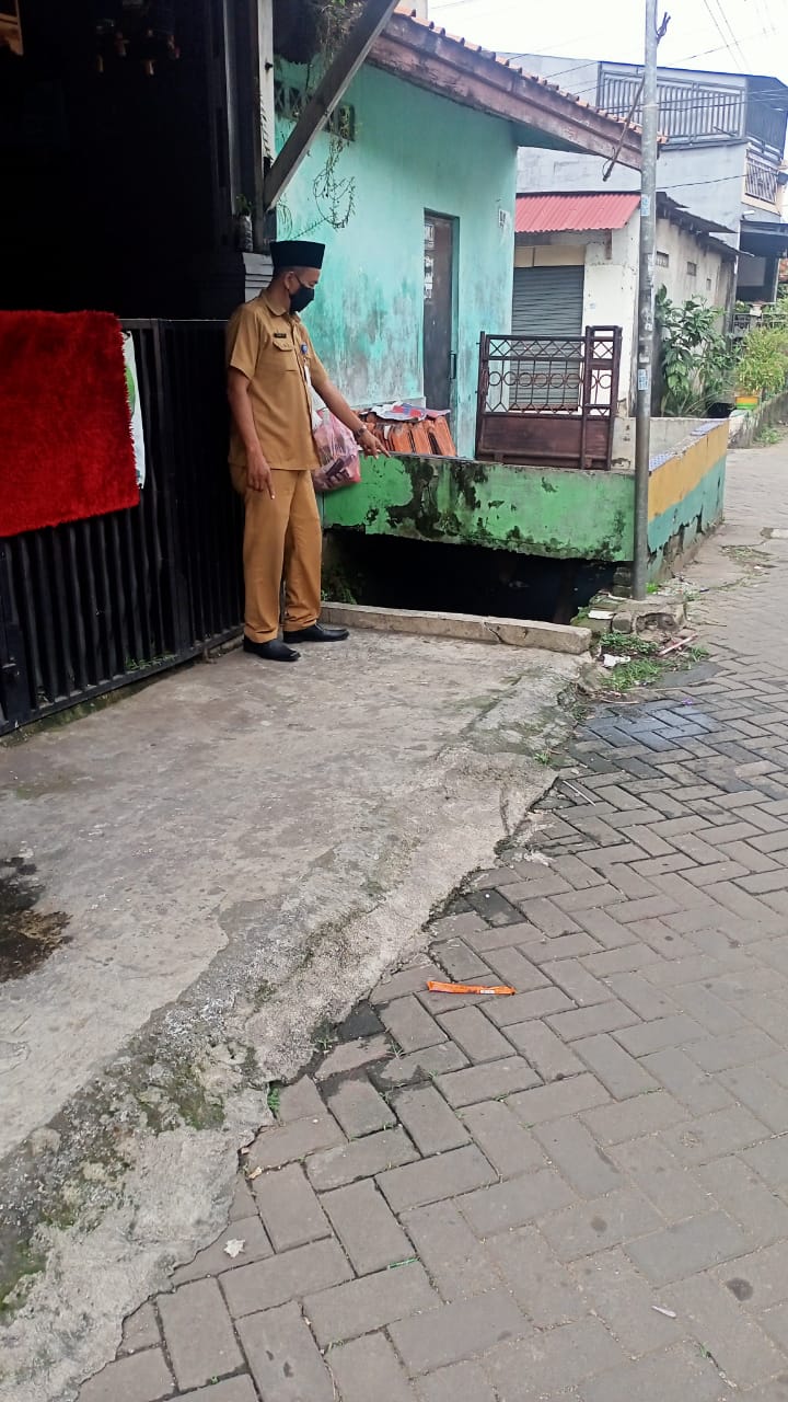 Monitoring Saluran Drainase RW. 011