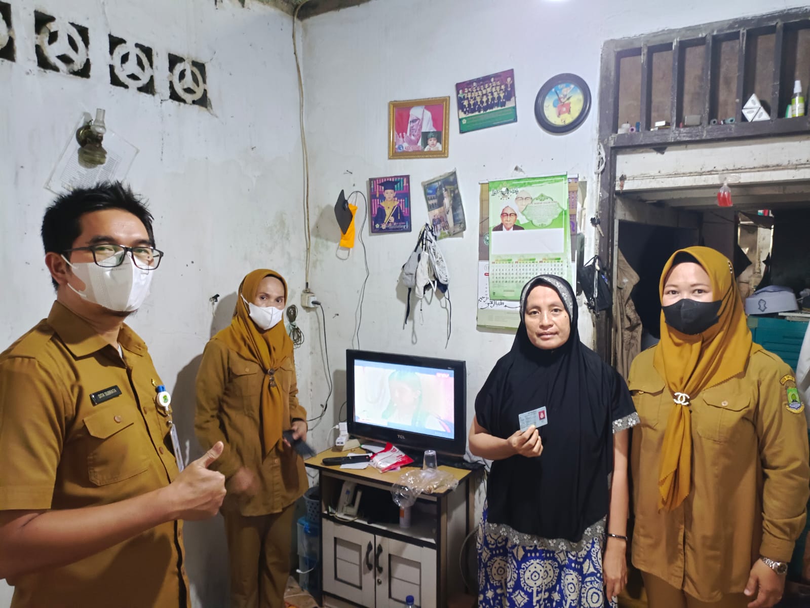 VERIFIKASI DATA PKH YANG MENDAPATKAN BANTUAN SET TOP BOX ( STB)