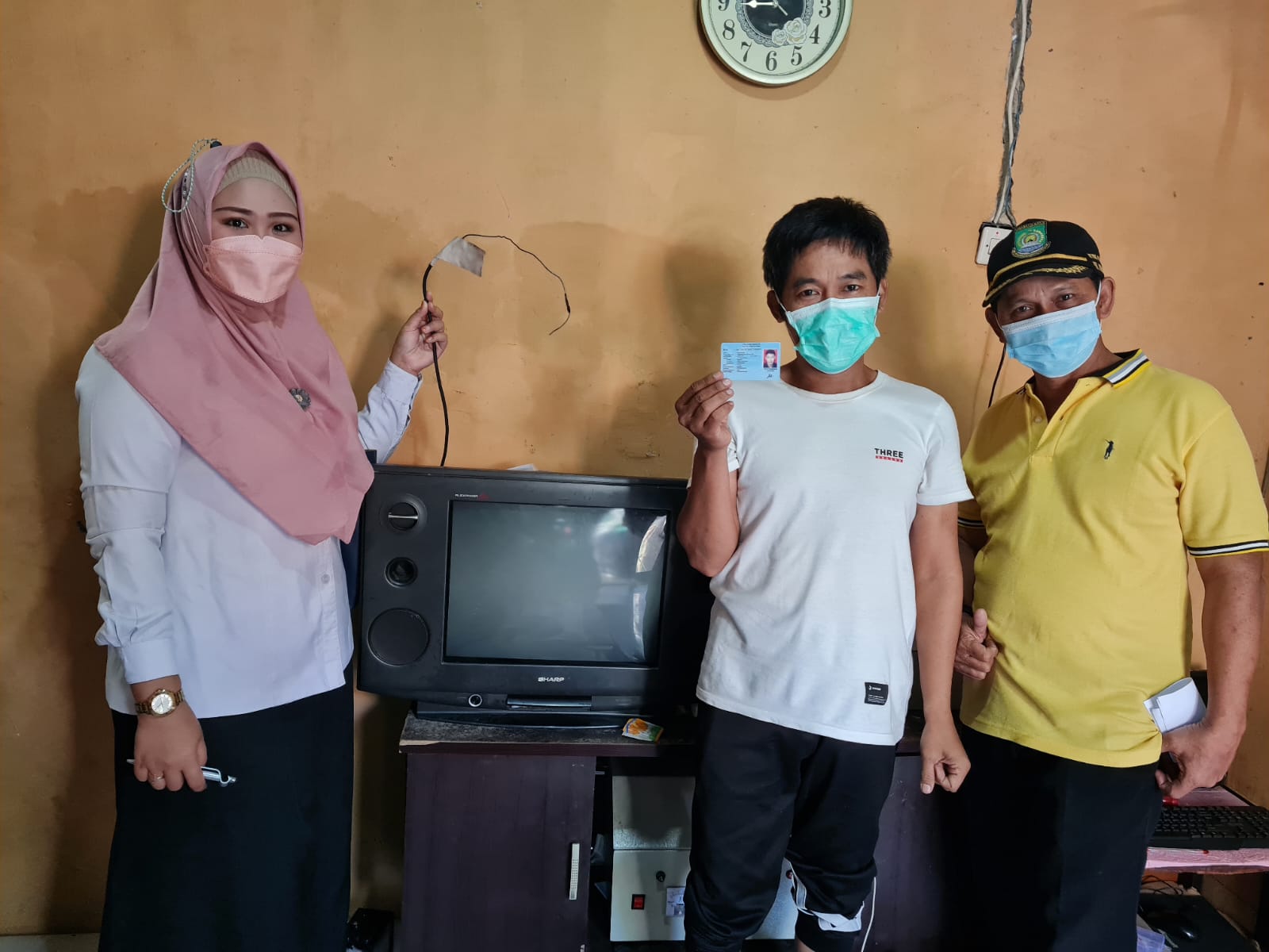 VERIFIKASI CALON PENERIMA SET TOP BOX