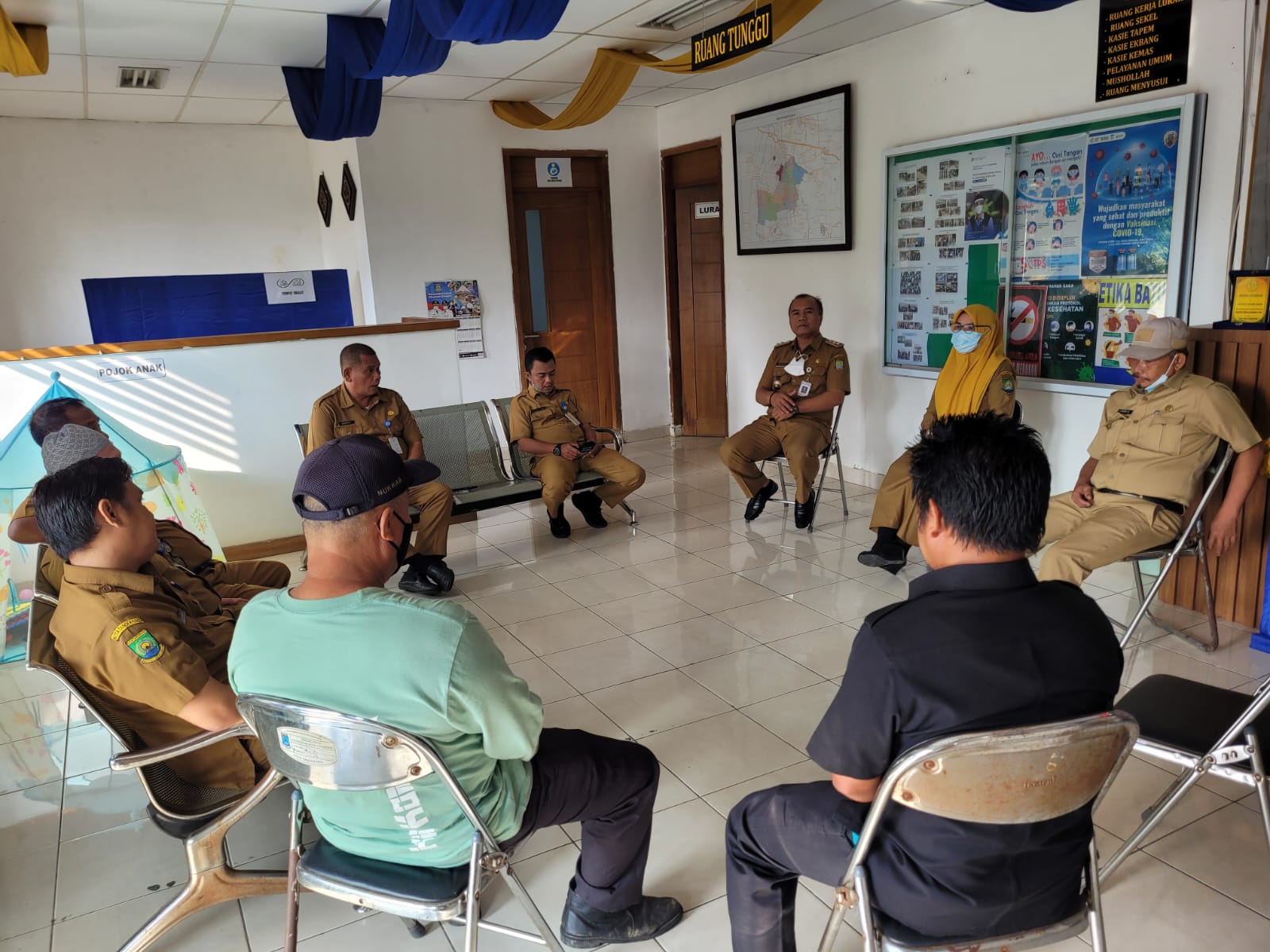 Rapat Koordinasi Pegawai Kelurahan Gaga