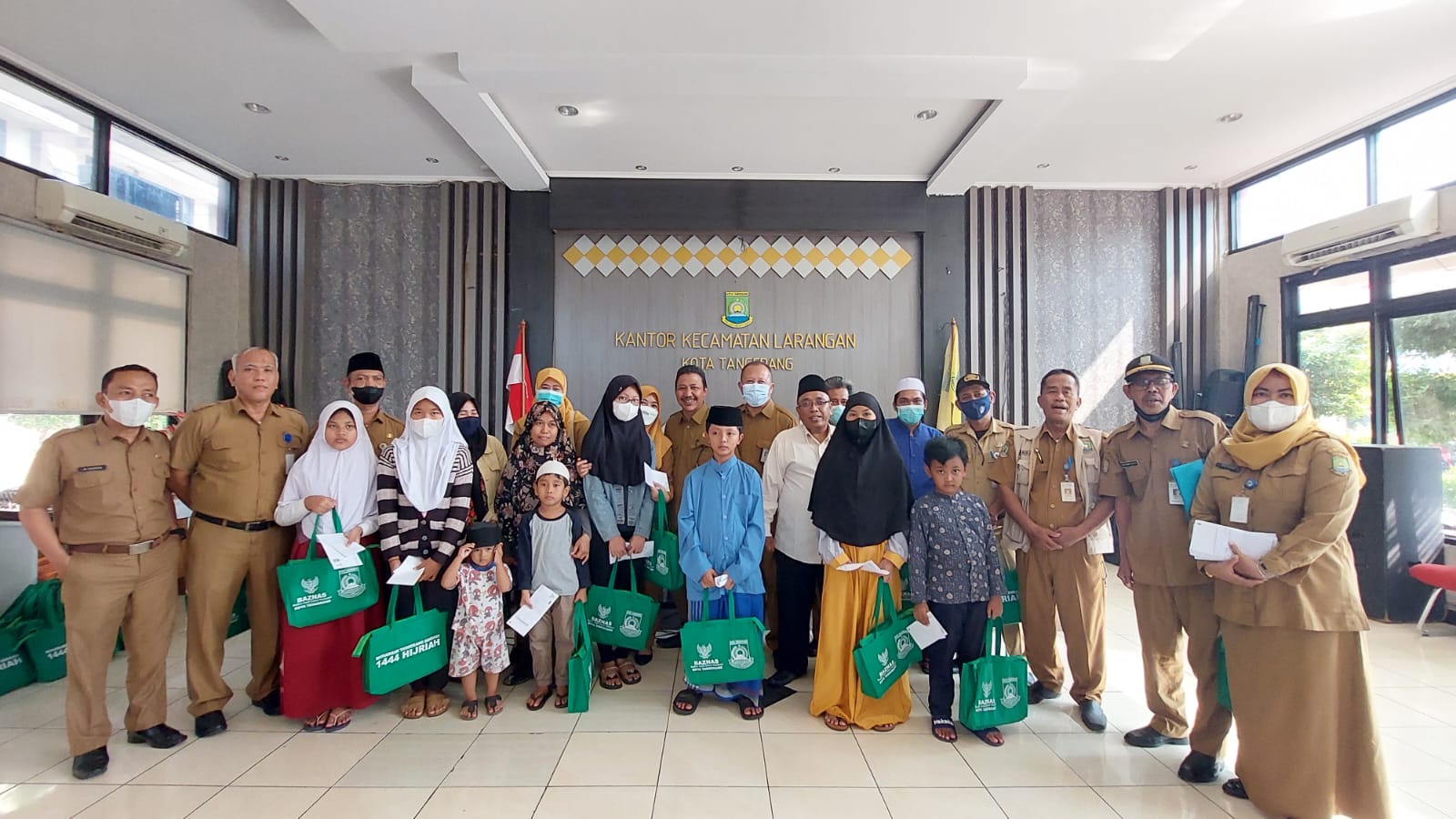 SIMBOLIS SANTUNAN ANAK YA