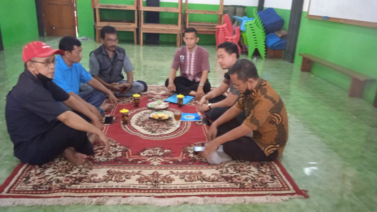 Rapat Pembentukan Kampung Proklim RW. 008