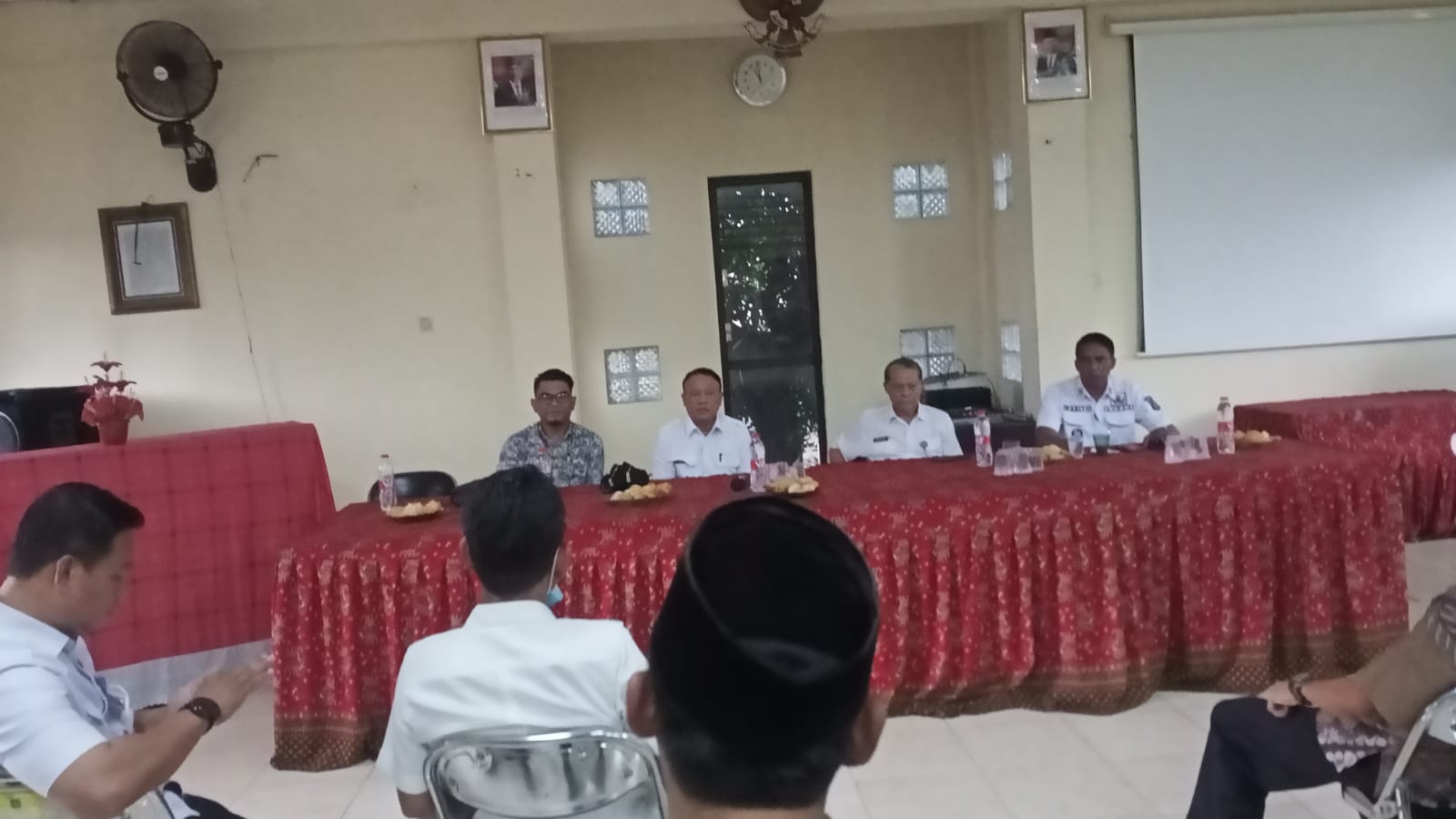 Rapat sosialisasi dan koordinasi mengenai pekerjaan saluran air dan sodetan