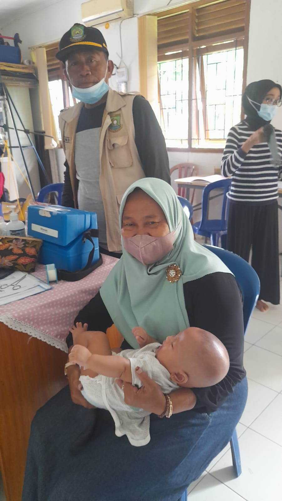 Penimbangan Bayi dan Balita Posyandu Kemuning