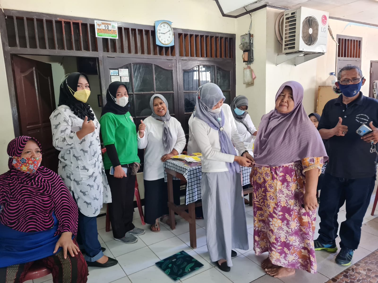 MONITORING KEGIATAN POSYANDU LANSIA NANAS DI RW. 004