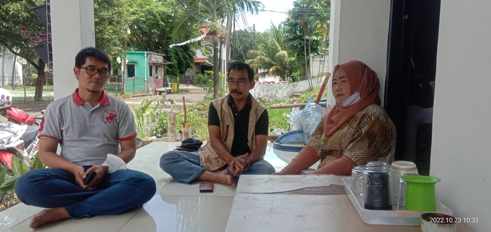 MENGHADIRI ACARA PEMBINAAN PROKLIM DI RW. 001