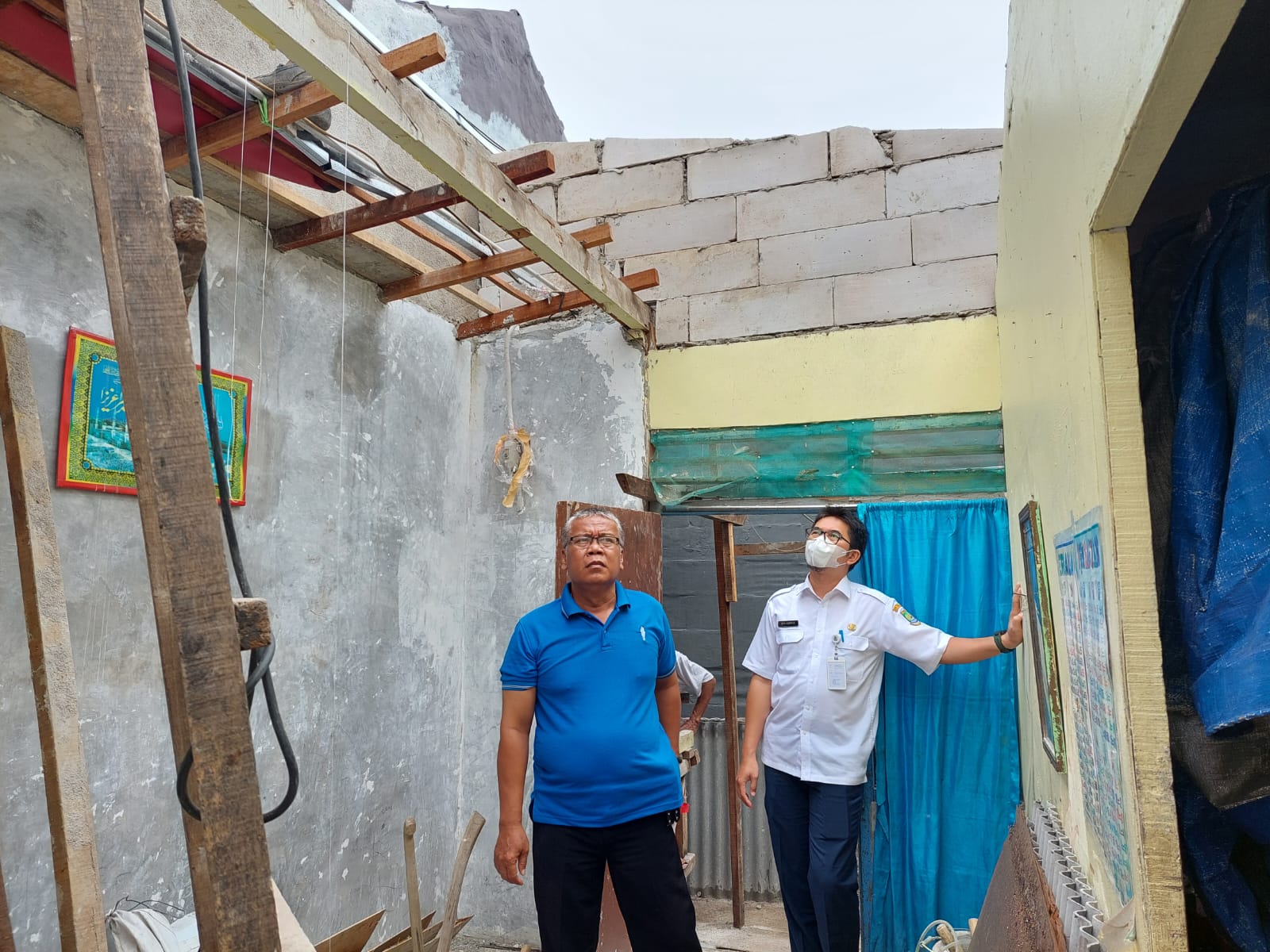 MONITORING PEKERJAAN BEDAH RUMAH DI WILAYAH RT. 001 RW. 004