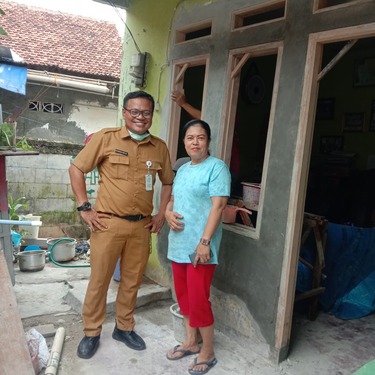 MONITORING PENGERJAAN BEDAH RUMAH DIWILAYAH RT. 004 RW. 002
