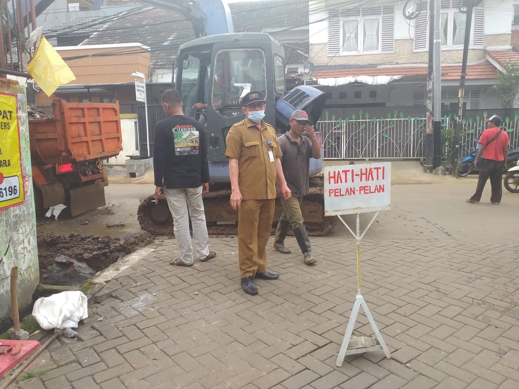 Monitoring Pembangunan Drainase RW 012