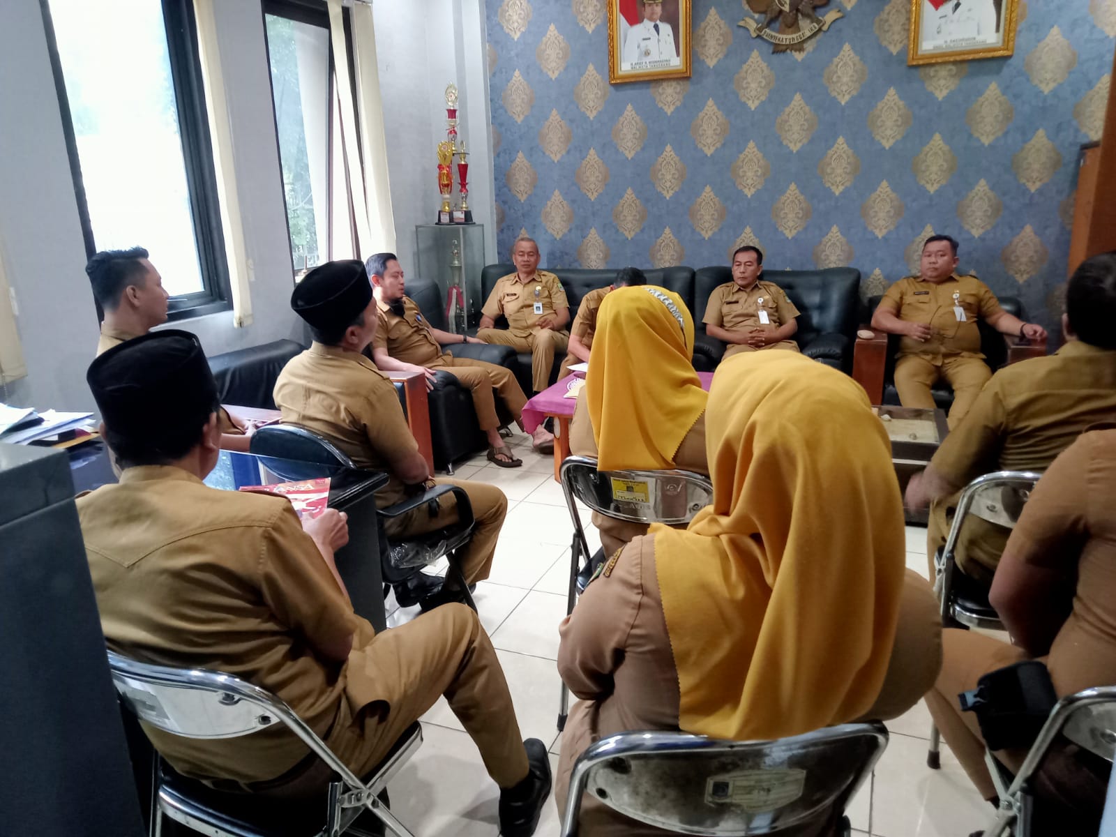 Rapat Staf